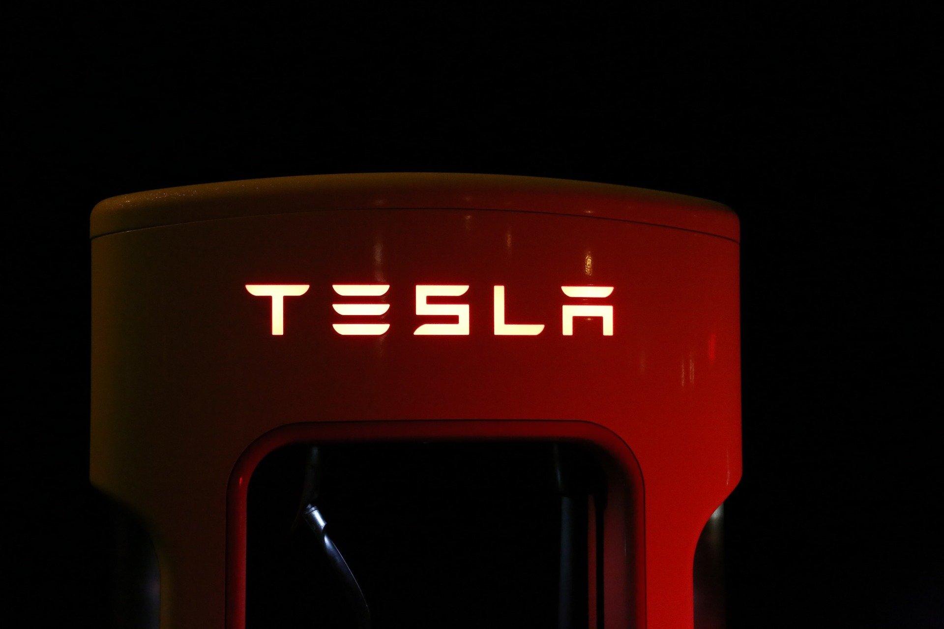 Tesla подала заявку на регистрацию товарного знака Cyberquad для одежды и игрушек