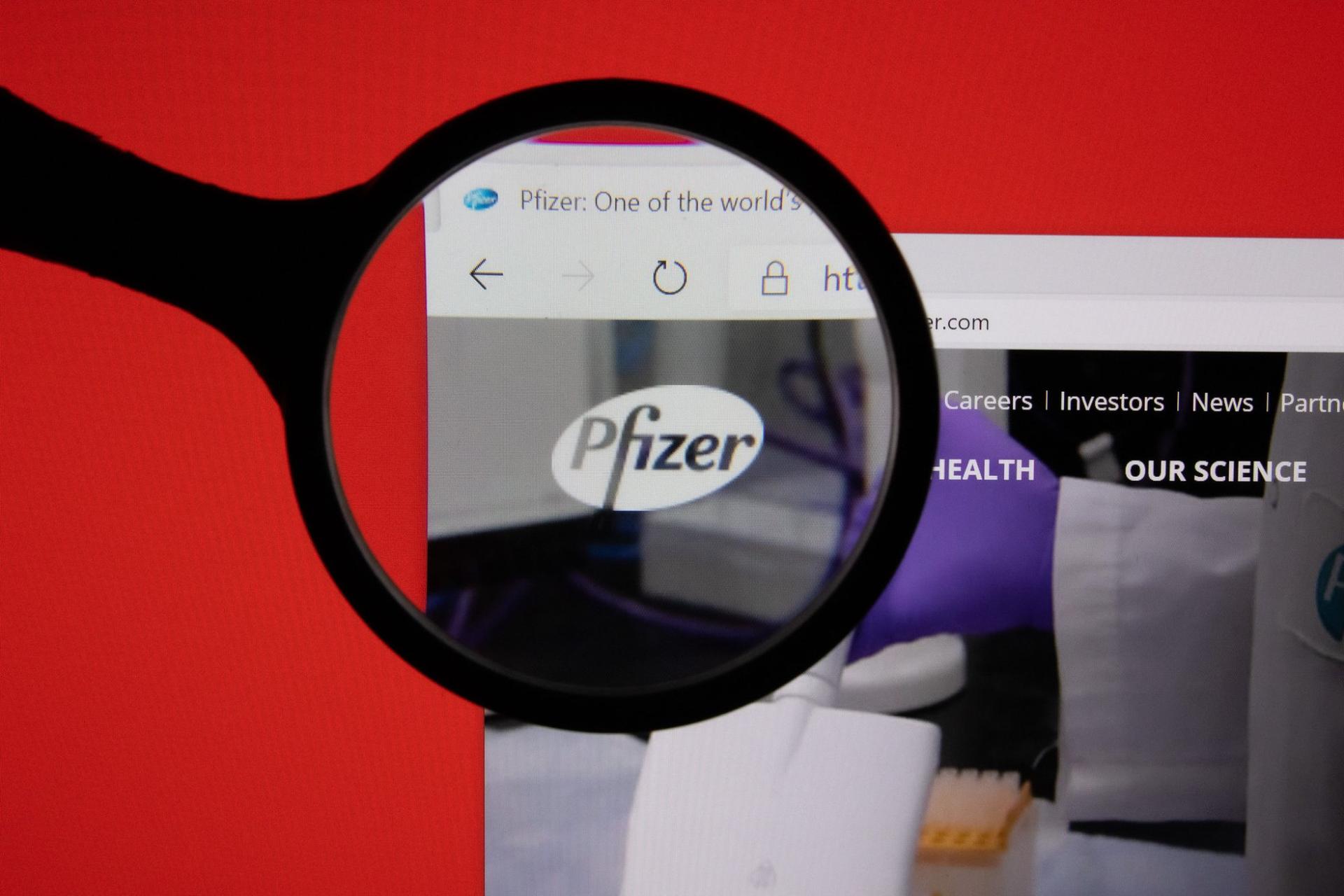 Pfizer разрешит другим компаниям производить лекарство от СOVID-19 для стран с низким и средним уровнем дохода