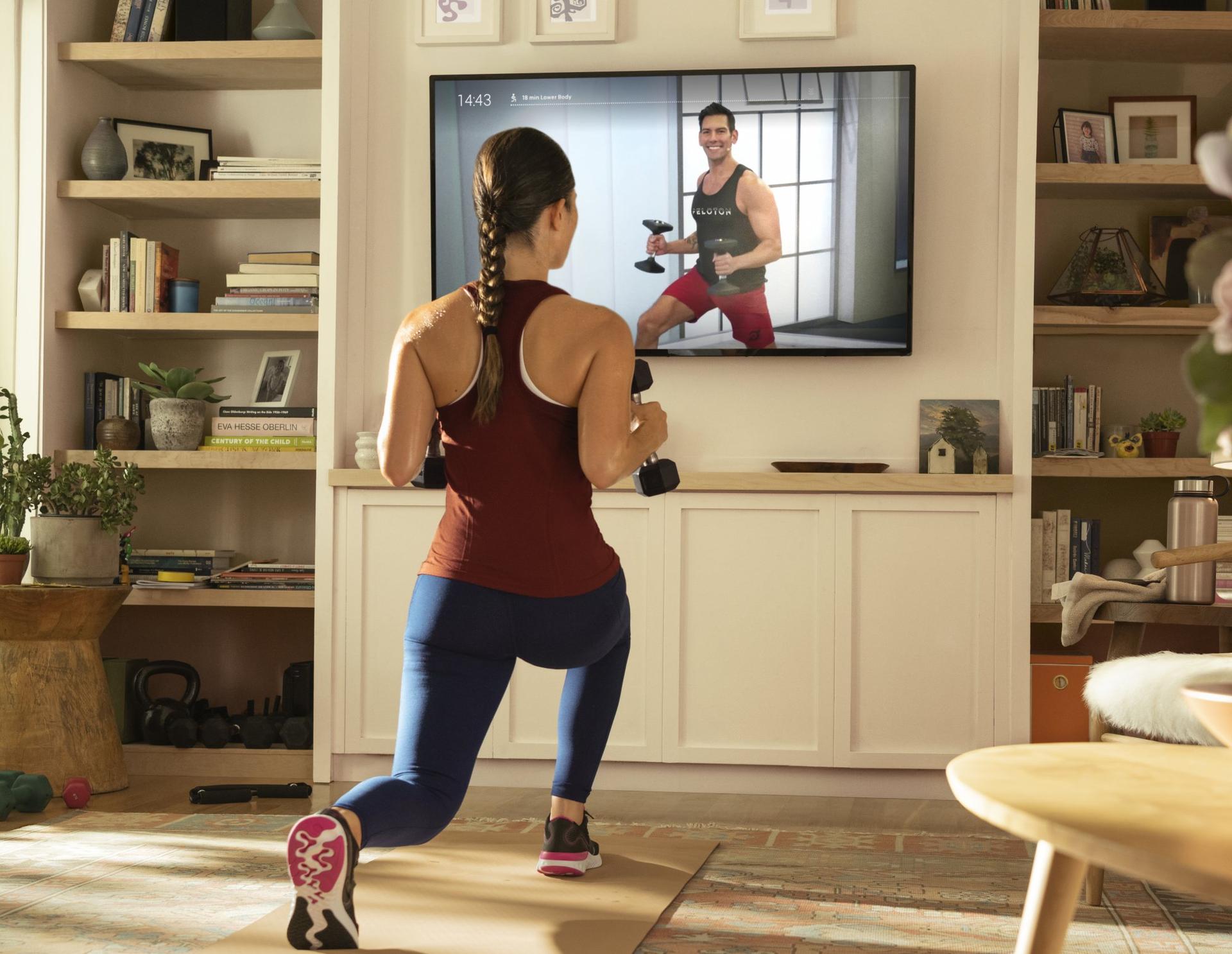 Peloton подала в суд на Lululemon после обвинений в использовании запатентованных дизайнов