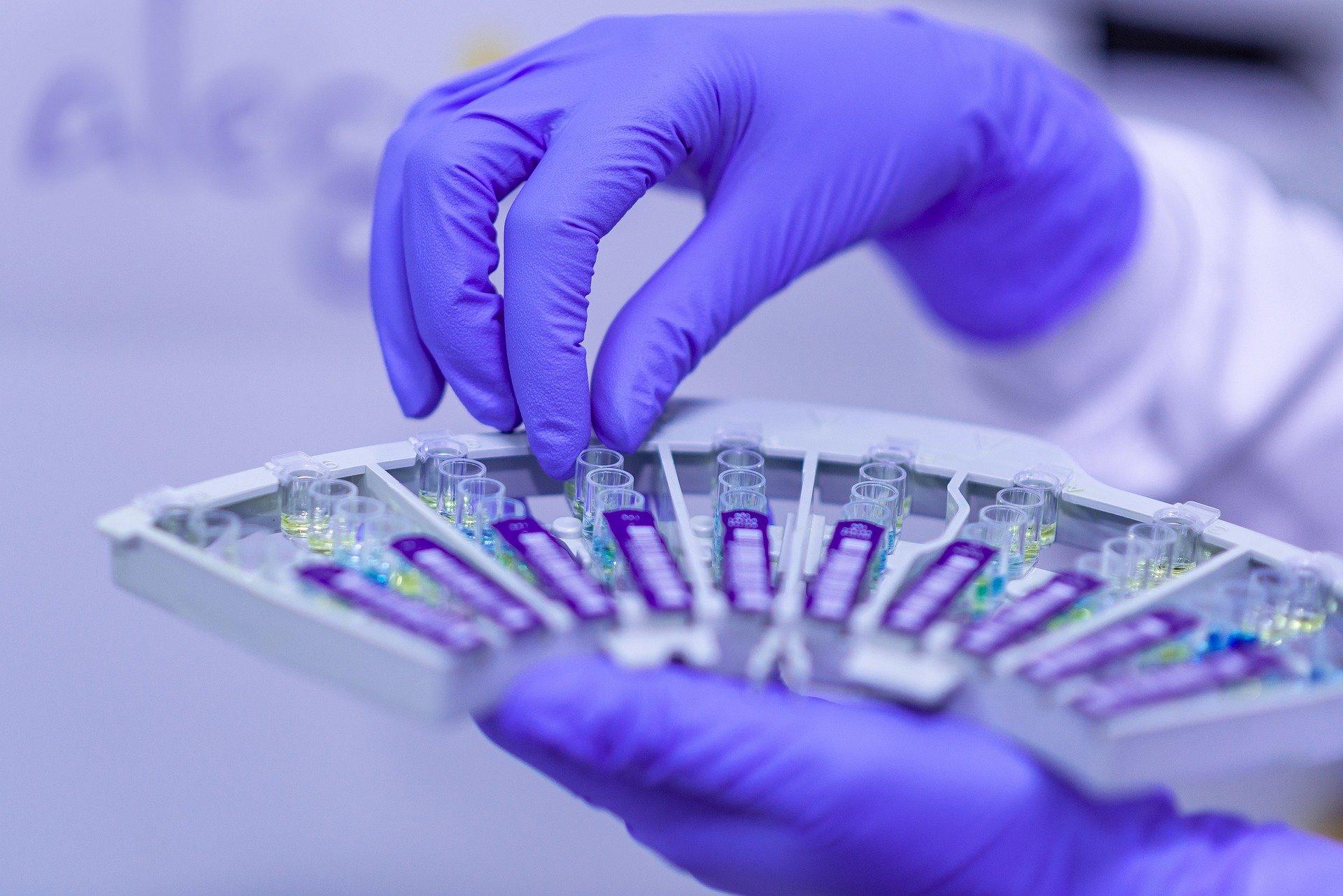 Дочерняя компания Gilead добилась отмены решения о выплате $1,2 млрд за нарушение патента