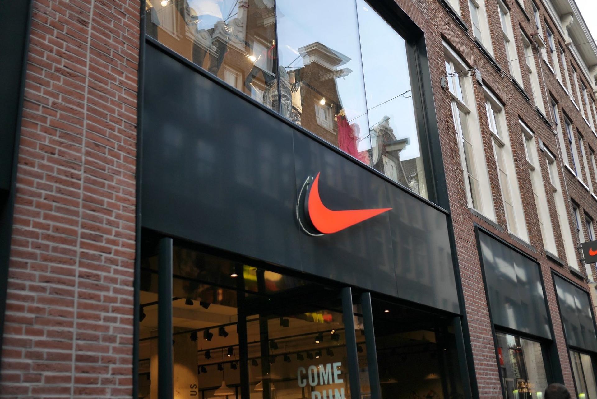 Nike подала в суд на продавцов контрафакта и обвинила маркетплейсы в нежелании бороться с подделками