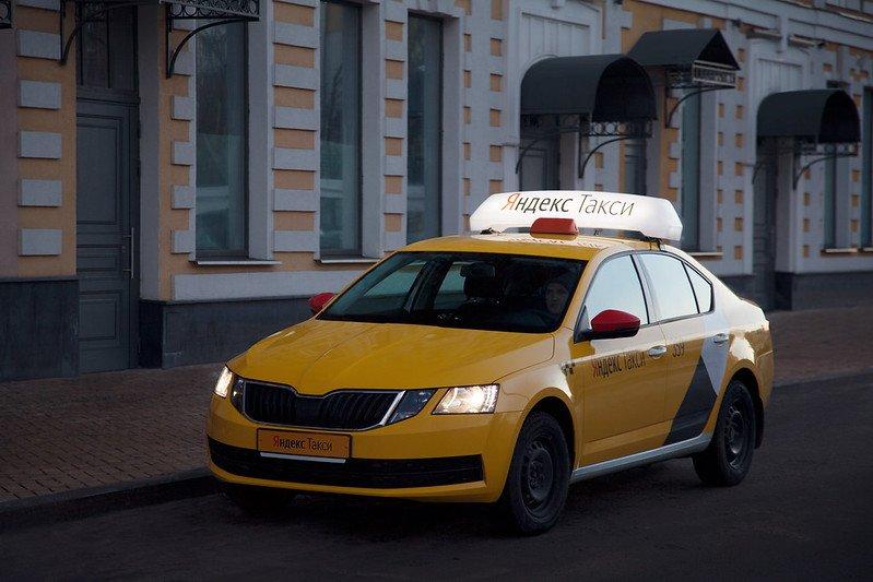 Суд в Казахстане восстановил права «Яндекс.Такси» на использование мобильного приложения для заказа такси