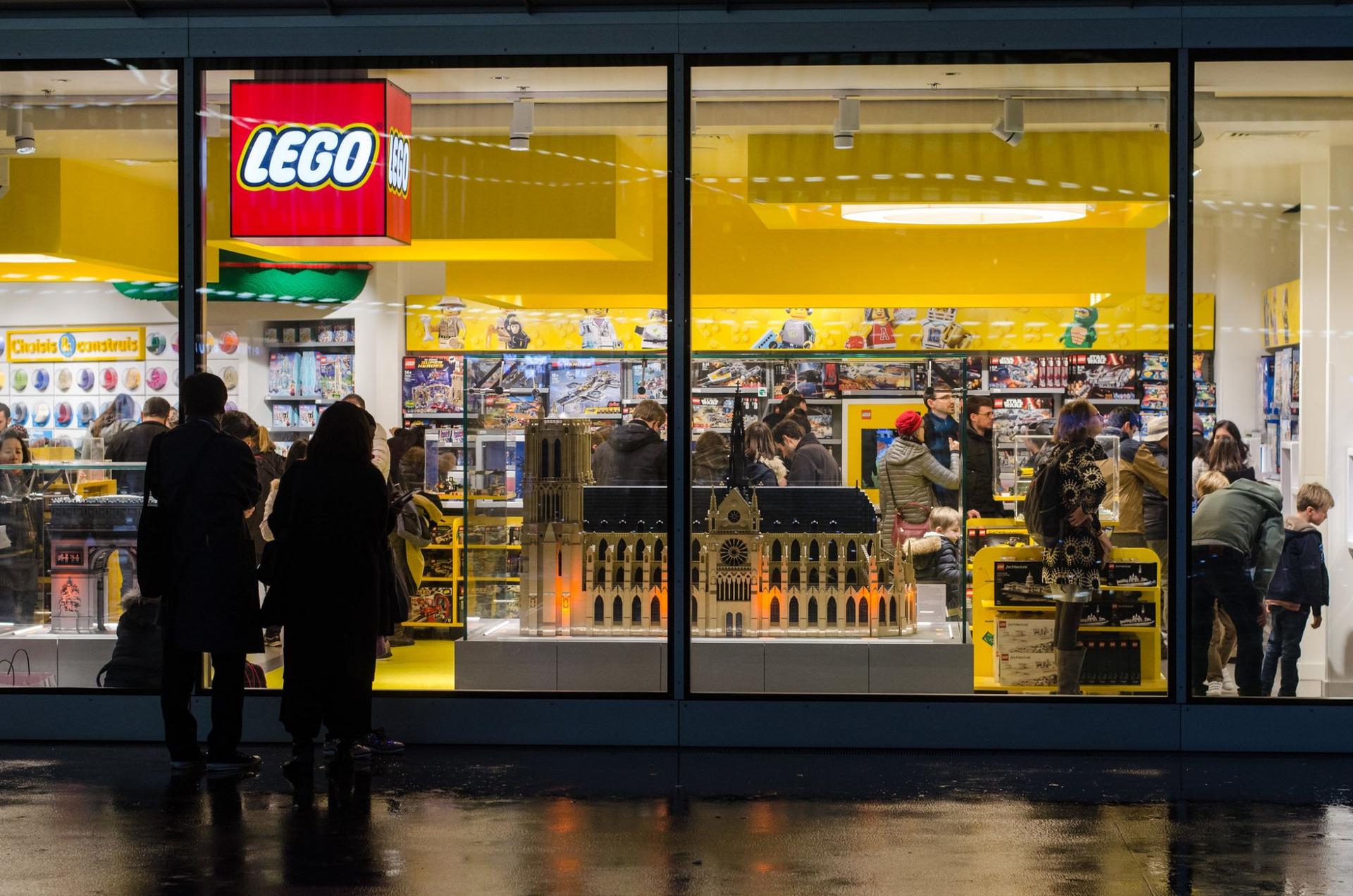 Суд частично удовлетворил иск компании Lego к владельцу домена le-go.ru