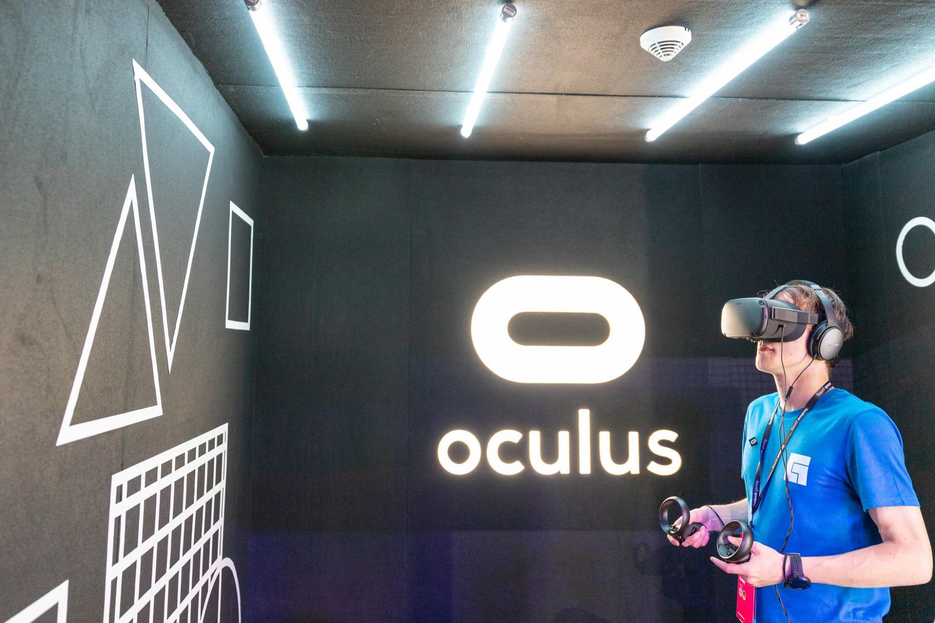 VR-гарнитура Oculus Quest переименована в Meta Quest