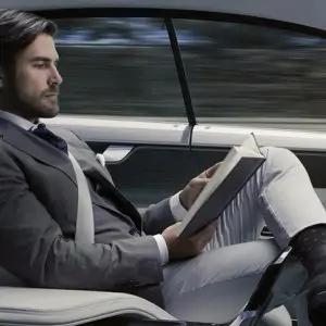 Volvo разработала софт для самоуправляемых автомобилей