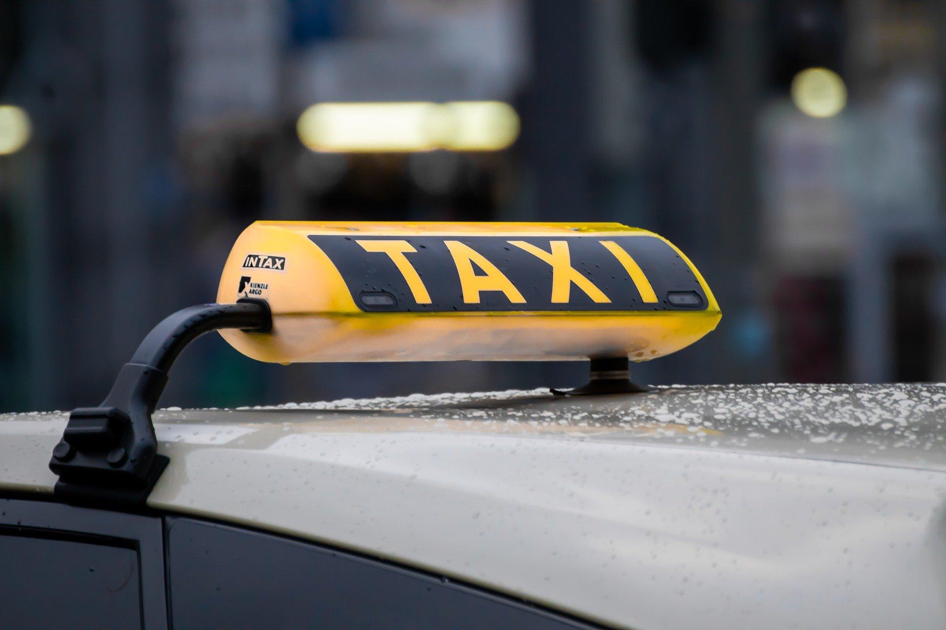 Uber и одноименное маркетинговое агентство прекратили судебное разбирательство