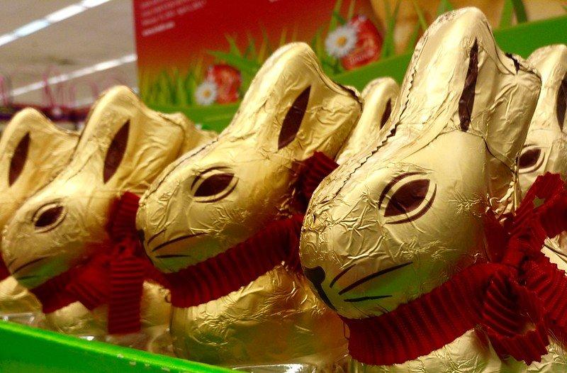 Суд в Германии встал на сторону Lindt в споре с Heilemann, которая выпускала шоколадных кроликов в золотой фольге
