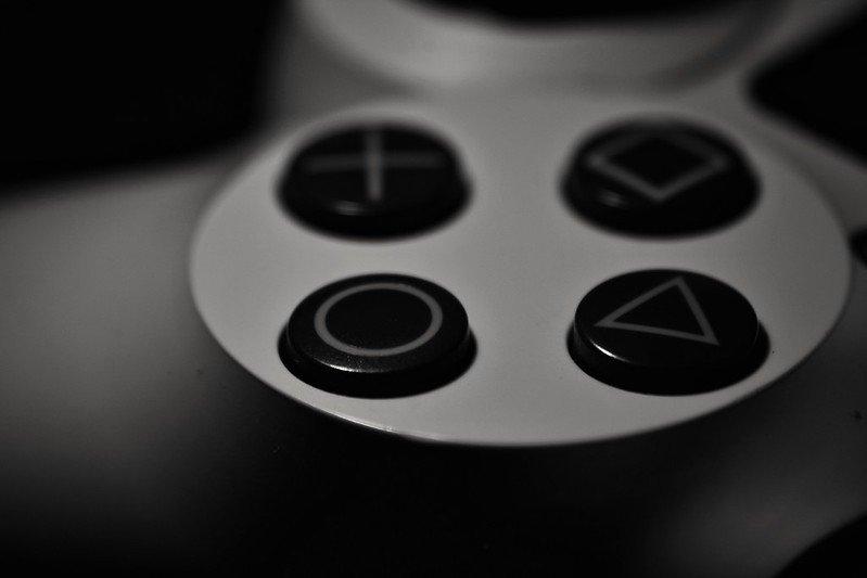 К Sony PlayStation подали иск на ?280 млн из-за остановки работы в России