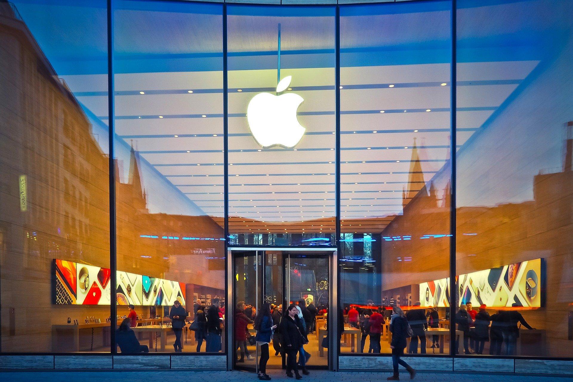 Apple пожаловалась на Ericsson в Комиссию по международной торговле США